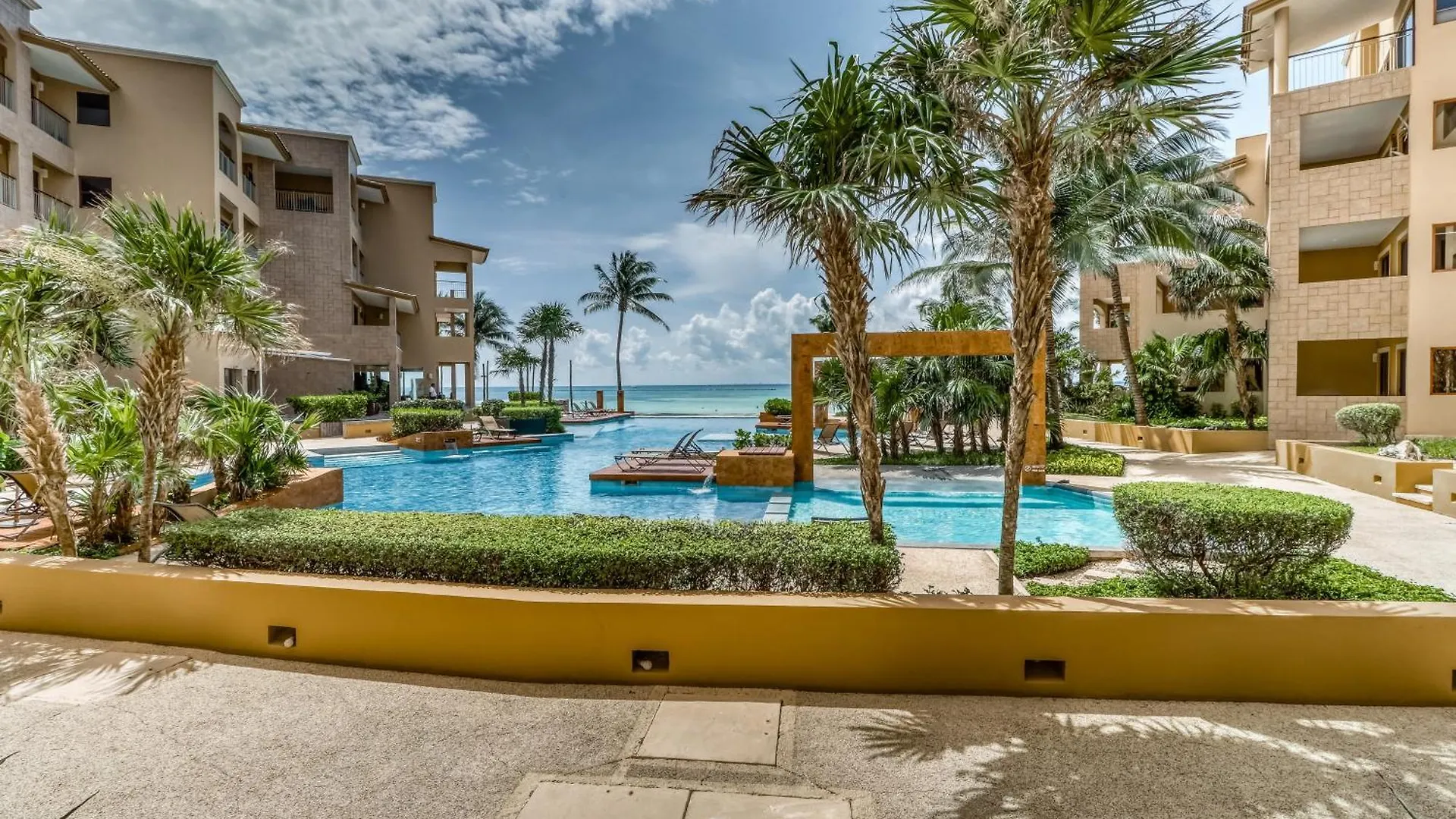 Residences El Faro, Surf 207 Playa del Carmen Mexico